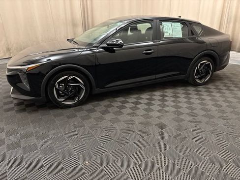 Certified 2025 Kia K4 EX FWD image 8