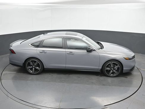 Used 2024 Honda Accord Sport image 25