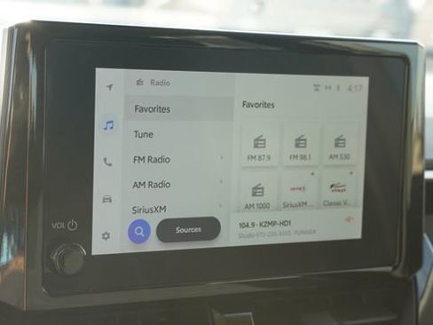 Used 2023 Toyota Corolla LE image 18