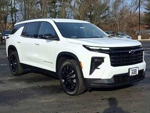 New 2026 Chevrolet Traverse LT w/ Midnight/Sport Edition image 5