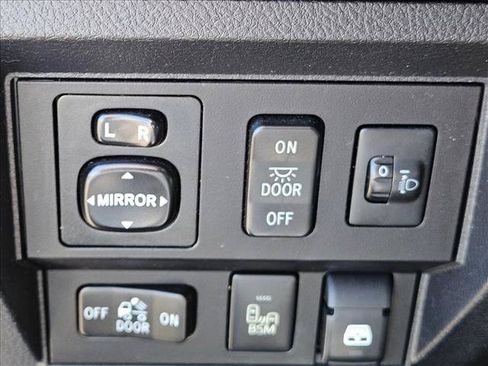 Used 2016 Toyota Tundra SR5 w/ TRD Off Road Package AWD/4WD image 8