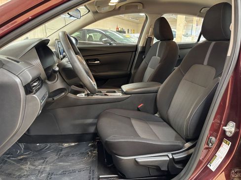 Used 2025 Nissan Sentra SV FWD image 24