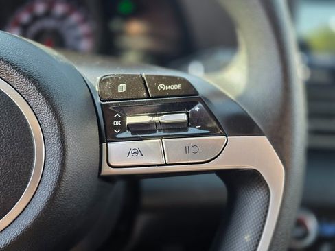 Certified 2023 Hyundai Elantra SEL image 24