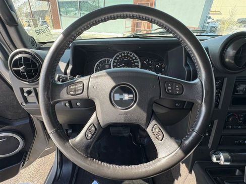 Used 2006 HUMMER H2 image 2