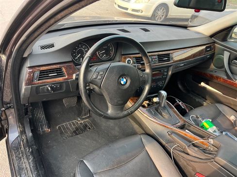 Used 2006 BMW 325i Sedan RWD image 2
