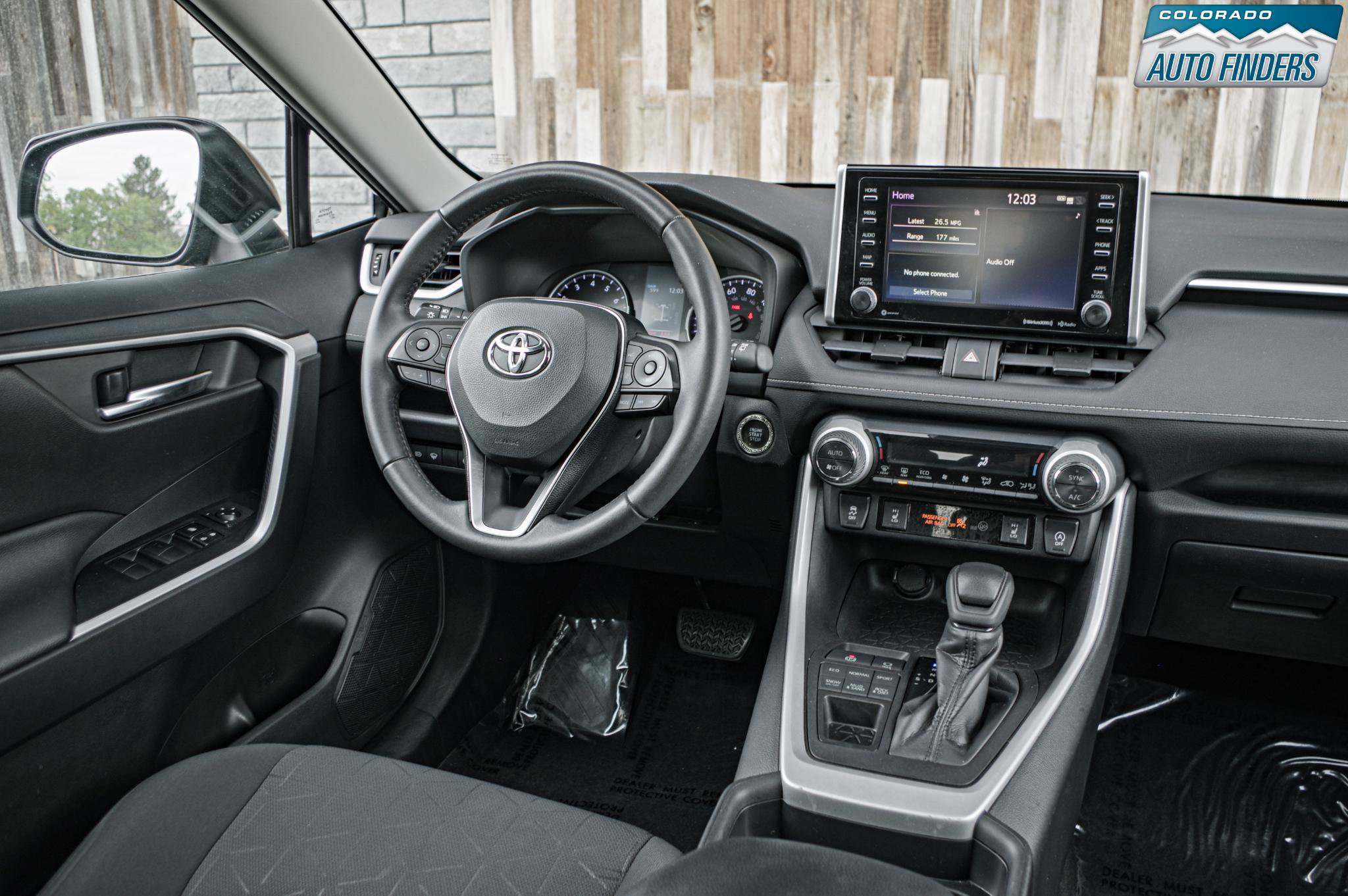 Used 2020 Toyota RAV4 XLE w/ Convenience Package AWD/4WD image 16