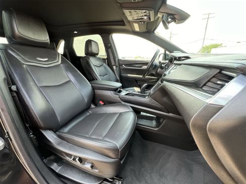 Used 2023 Cadillac XT5 Premium Luxury image 21