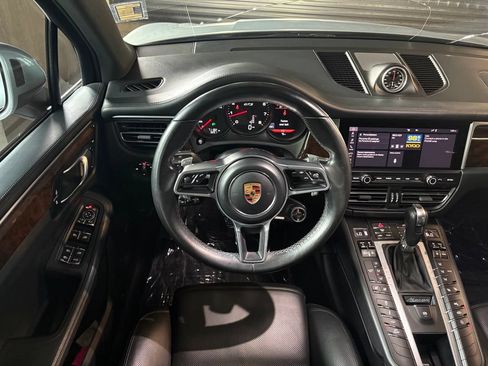 Used 2021 Porsche Macan GTS AWD/4WD image 17