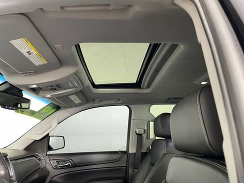 Used 2018 Chevrolet Tahoe LT w/ Z71 Midnight Edition AWD/4WD image 11
