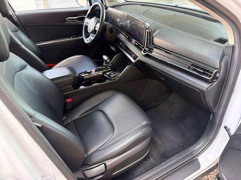 Used 2023 Kia Sportage EX image 27