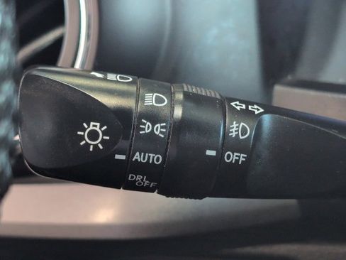 Used 2023 Toyota Tacoma TRD Off-Road image 28