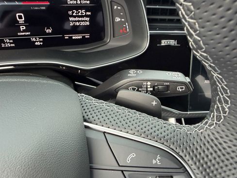 New 2026 Audi SQ7 Premium Plus image 19