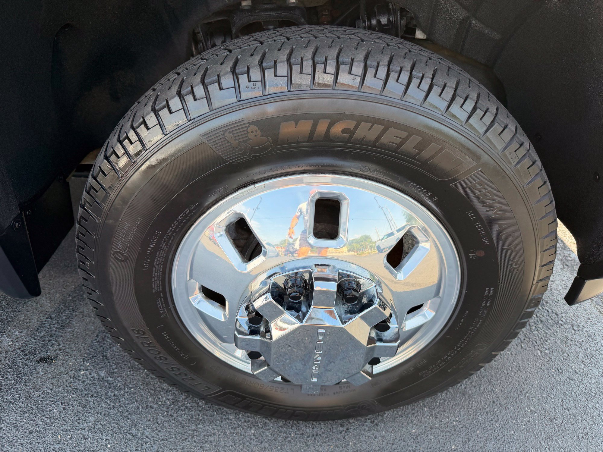 Used 2025 GMC Sierra 3500 Denali Ultimate AWD/4WD image 8
