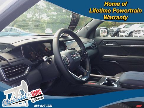 New 2025 GMC Acadia Elevation image 10