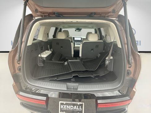 Used 2024 Hyundai Santa Fe Calligraphy FWD image 24