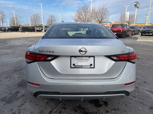 Used 2020 Nissan Sentra SV image 6