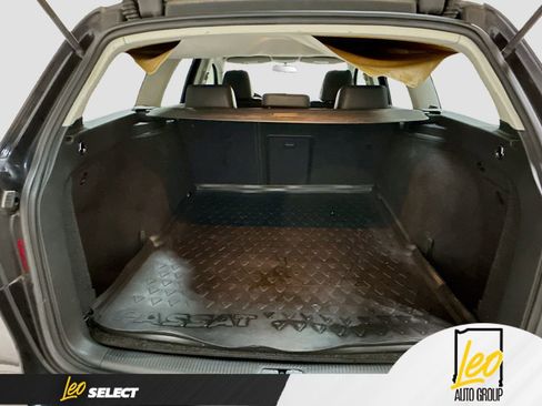 Used 2010 Volkswagen Passat Komfort FWD image 25