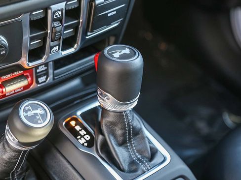 Used 2024 Jeep Wrangler Unlimited Rubicon image 20