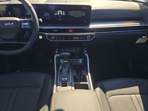New 2026 Kia Sorento S w/ S Panoramic Sunroof Package FWD image 16