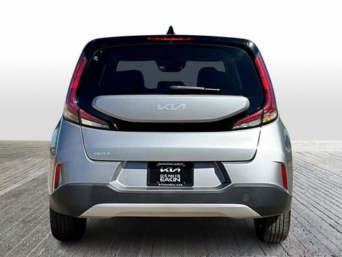 Certified 2023 Kia Soul LX w/ LX Technology Package image 4