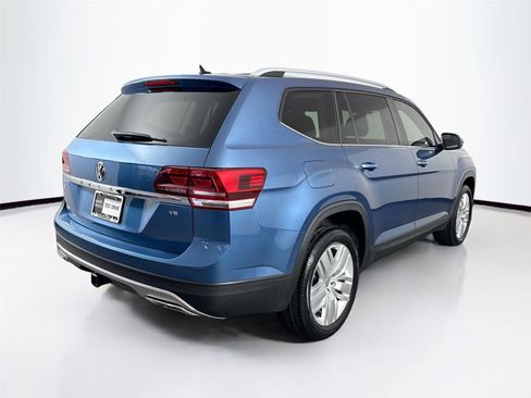 Used 2019 Volkswagen Atlas SE w/ Towing Package image 6