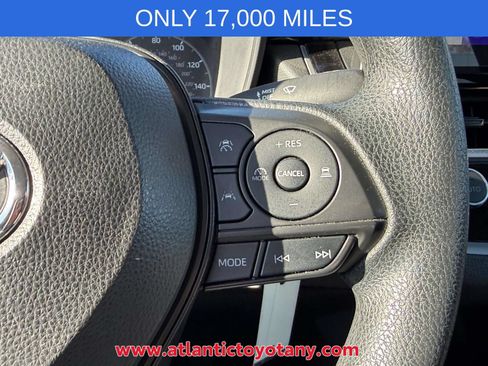 Used 2024 Toyota Corolla LE FWD image 29