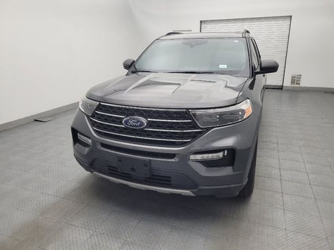 Used 2020 Ford Explorer XLT w/ Equipment Group 202A AWD/4WD image 15