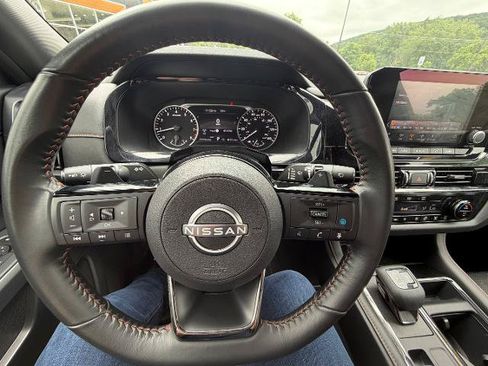 Used 2023 Nissan Pathfinder Rock Creek AWD/4WD image 6