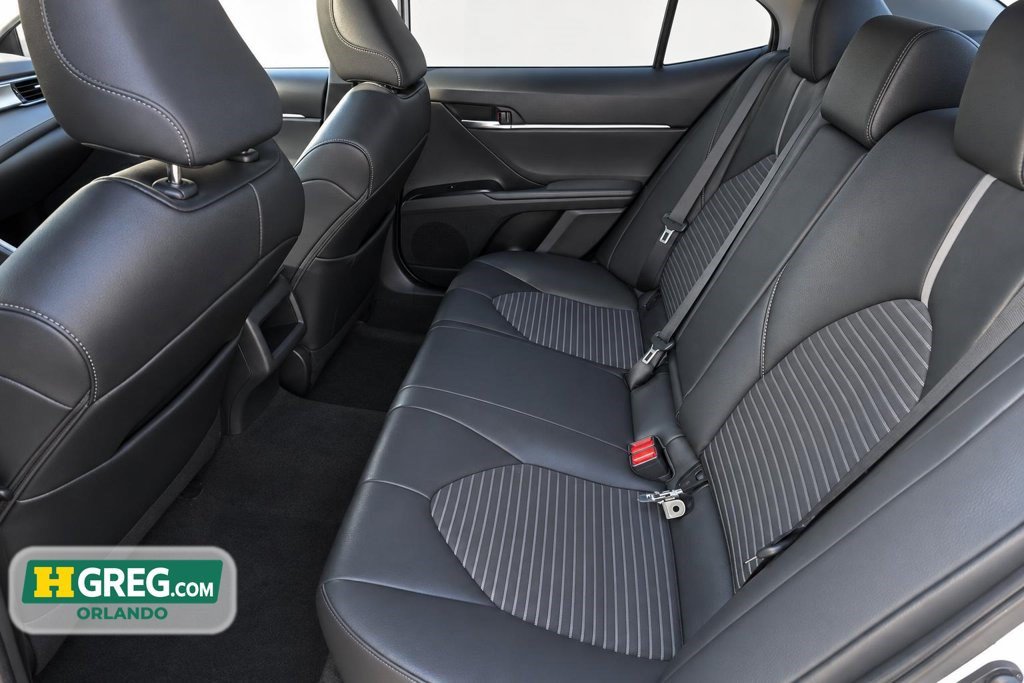 Used 2020 Toyota Camry SE FWD image 10