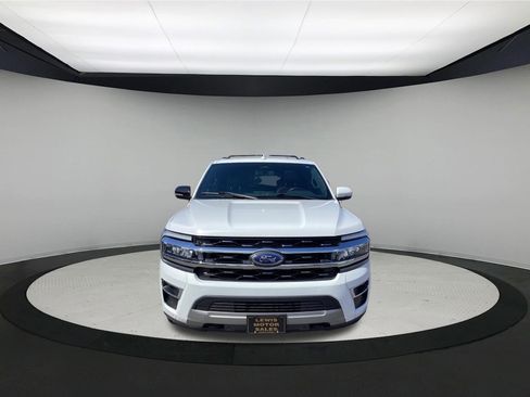 Used 2023 Ford Expedition Max Limited AWD/4WD image 3