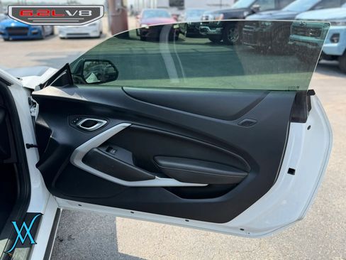 Used 2022 Chevrolet Camaro SS RWD image 15