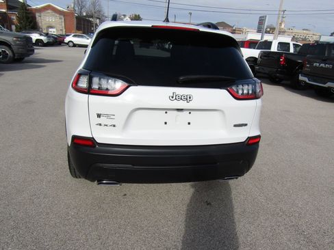 Used 2022 Jeep Cherokee Latitude Lux image 4