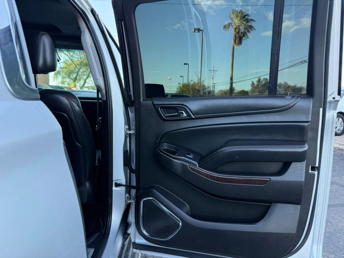 Used 2016 GMC Yukon XL SLT w/ Open Road Package RWD image 35