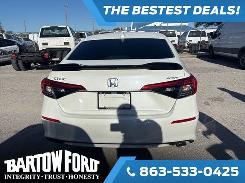 Used 2024 Honda Civic Sport image 6