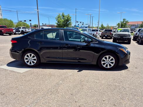Used 2024 Toyota Corolla LE FWD image 6