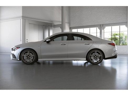 Certified 2022 Mercedes-Benz CLA 35 AMG 4MATIC image 35