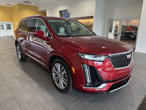 Certified 2024 Cadillac XT6 Premium Luxury w/ Technology Package AWD/4WD image 8