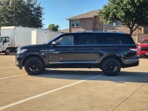 Used 2024 Lincoln Navigator L Black Label AWD/4WD image 12