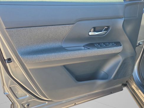 New 2026 Nissan Kicks SV image 16