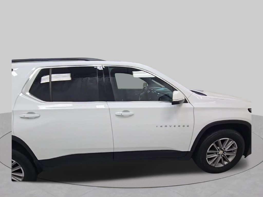 Certified 2024 Chevrolet Traverse LT FWD image 11