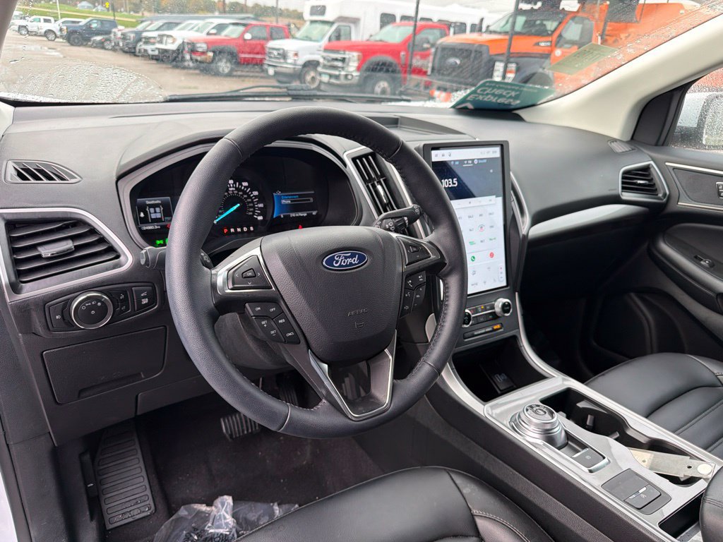 Used 2024 Ford Edge SEL w/ Convenience Package AWD/4WD image 9