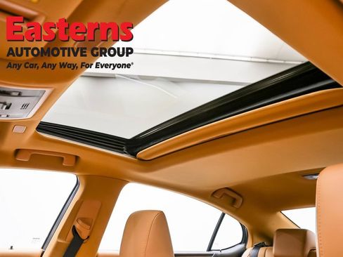 Used 2022 Lexus ES 350 w/ Premium Package FWD image 30