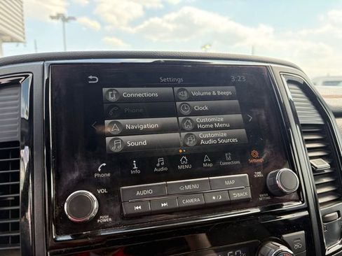 Used 2022 Nissan Titan PRO-4X w/ Pro-4x Utility Package image 20