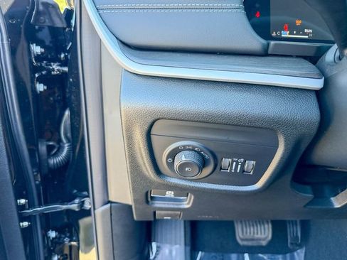 New 2026 Jeep Grand Cherokee Limited w/ Limited Altitude Package image 19