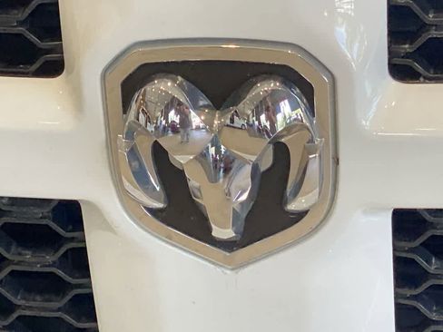 Used 2018 RAM 1500 Outdoorsman AWD/4WD image 10