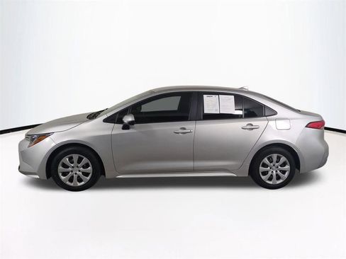 Used 2024 Toyota Corolla LE FWD image 8