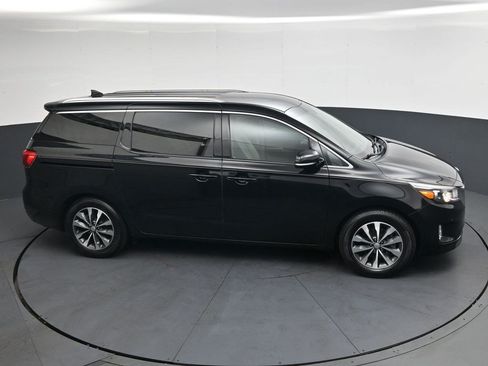 Used 2016 Kia Sedona SX FWD image 43