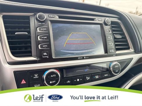 Used 2015 Toyota Highlander Limited Platinum image 28