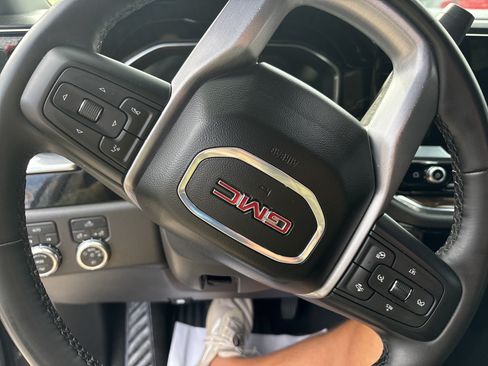 Used 2024 GMC Sierra 1500 Elevation AWD/4WD image 12