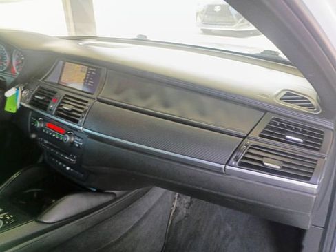 Used 2012 BMW X6 M image 43